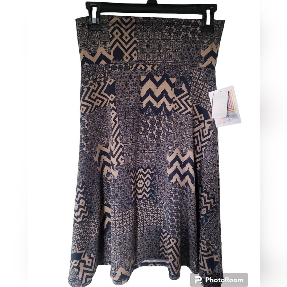 LuLaRoe‎ Azure Skirt Women’s Small Twirl Skirt Blue Tan Stretchy NEW